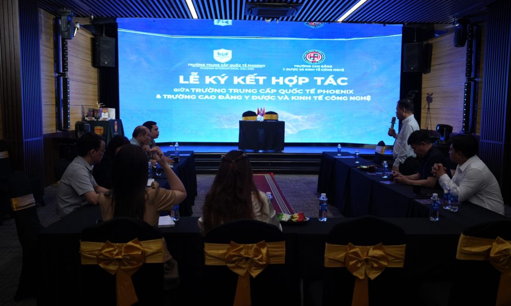 Toàn cảnh buổi trao đổi hợp tác giữa hai nhà trường.